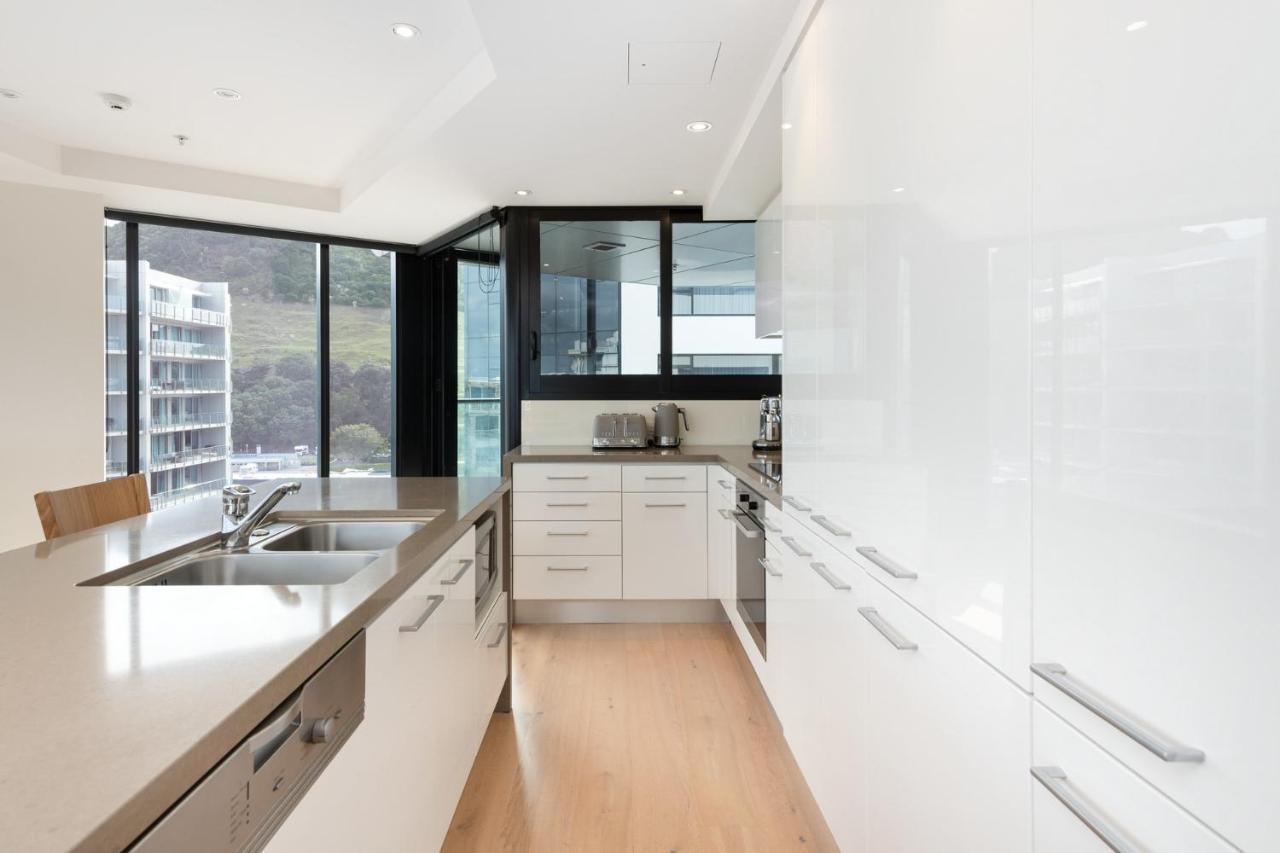 Superb Elevated Views Of Harbour With Heated Pool, Gym & Parking Apartment Mount Maunganui Exterior foto