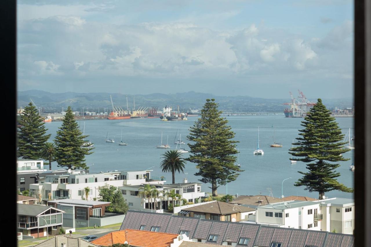 Superb Elevated Views Of Harbour With Heated Pool, Gym & Parking Apartment Mount Maunganui Exterior foto