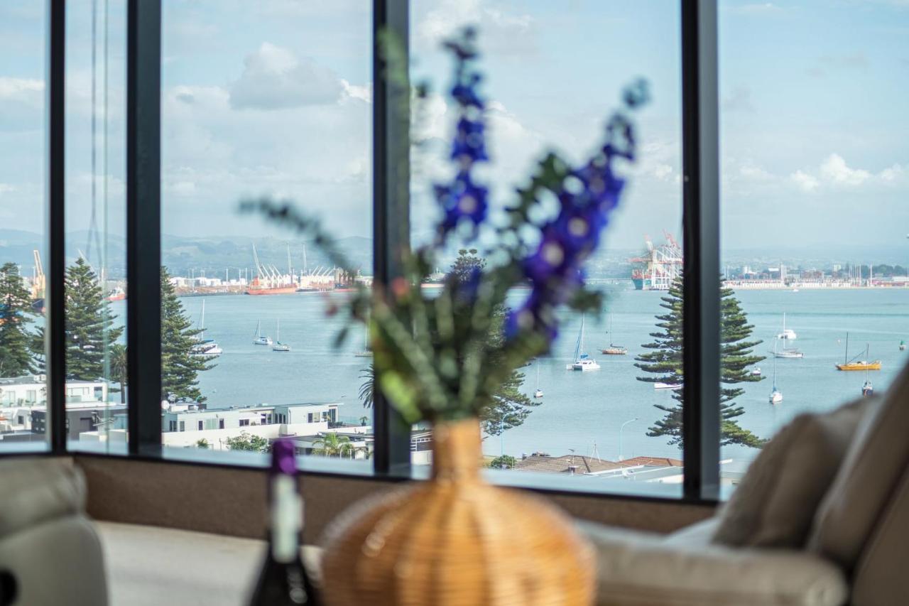 Superb Elevated Views Of Harbour With Heated Pool, Gym & Parking Apartment Mount Maunganui Exterior foto