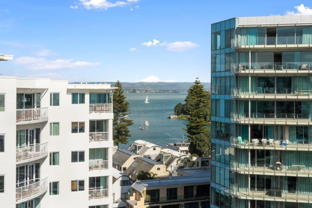 Superb Elevated Views Of Harbour With Heated Pool, Gym & Parking Apartment Mount Maunganui Exterior foto