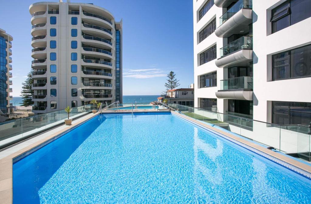 Superb Elevated Views Of Harbour With Heated Pool, Gym & Parking Apartment Mount Maunganui Exterior foto