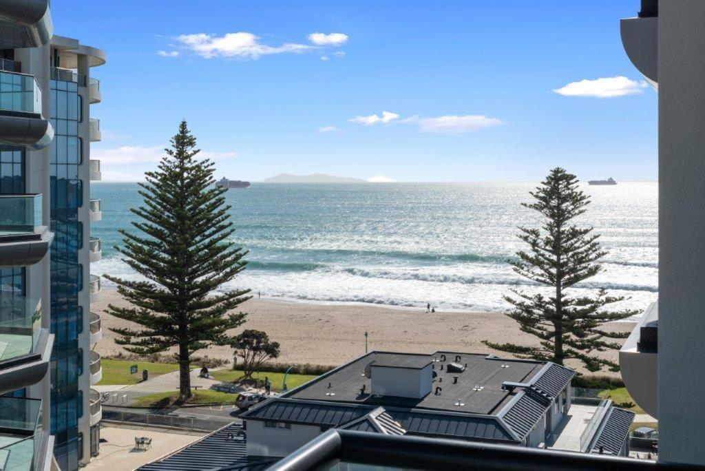 Superb Elevated Views Of Harbour With Heated Pool, Gym & Parking Apartment Mount Maunganui Exterior foto